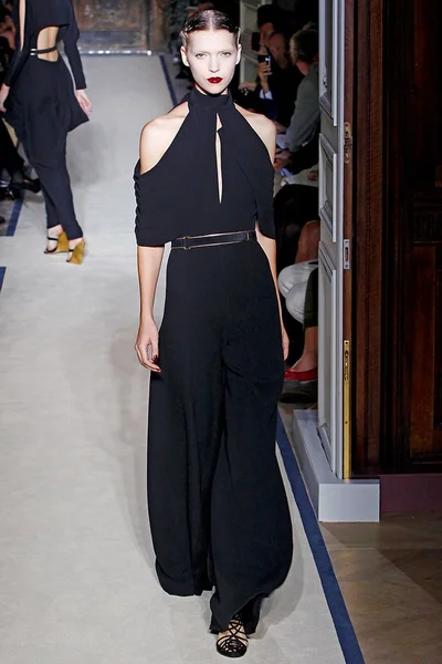 Look 34